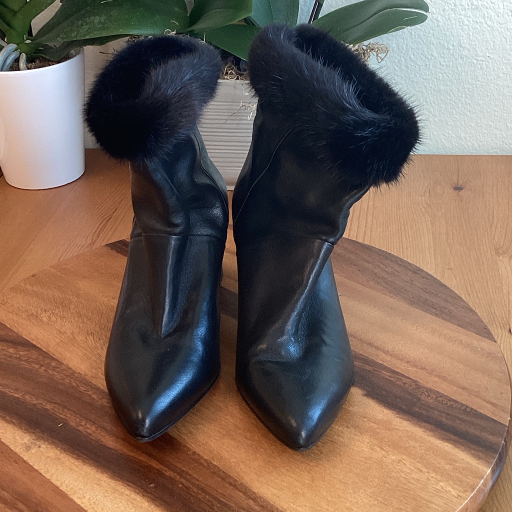 Alberto Zago Black Soft Leather Ankle Boots With Fur Trim 36 1/2